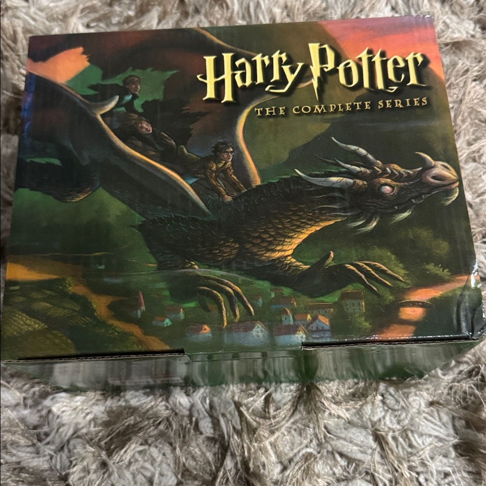 Harry Potter Box Set  Used in a good condition - Picture 4 of 4